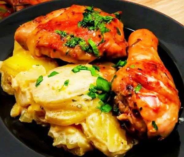 Հավ և կարտոֆիլ Թեյսթի Հաուս