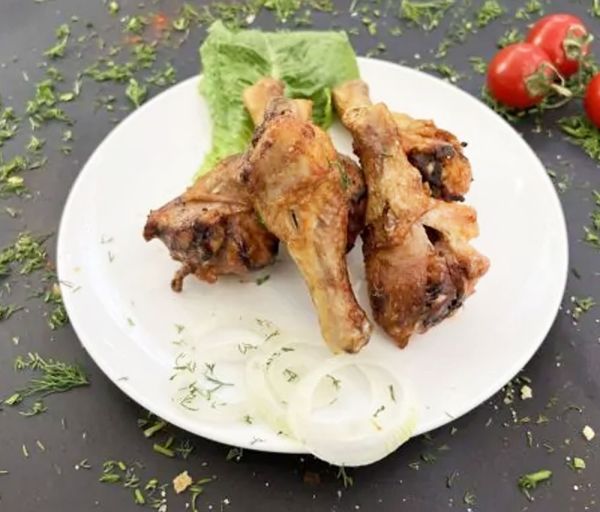 Հավի կտոր Թեյսթի Հաուս