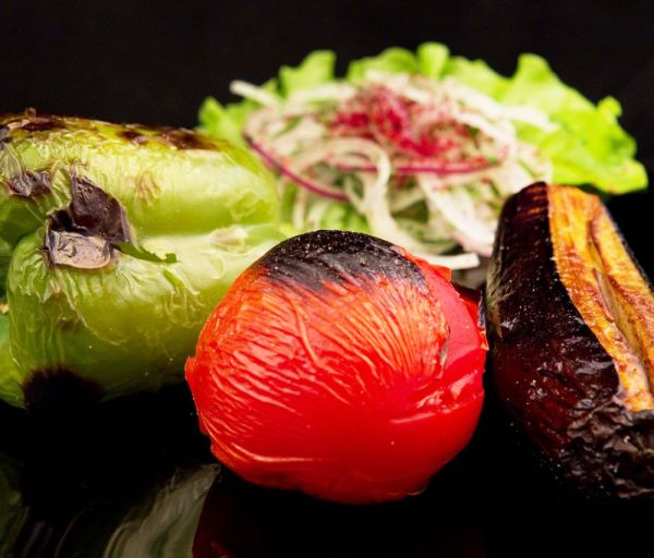 Բանջարեղենի խորոված Թեյսթի Հաուս