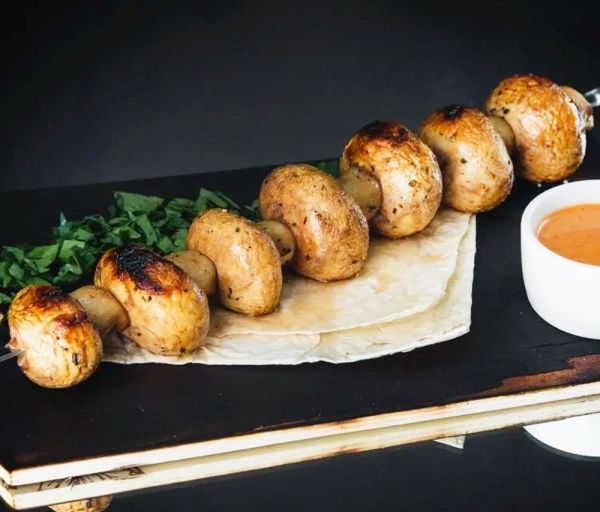 Սնկի խորոված Թեյսթի Հաուս