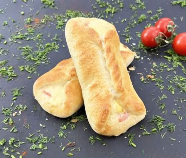 Pie with ham and cheese Tasty House