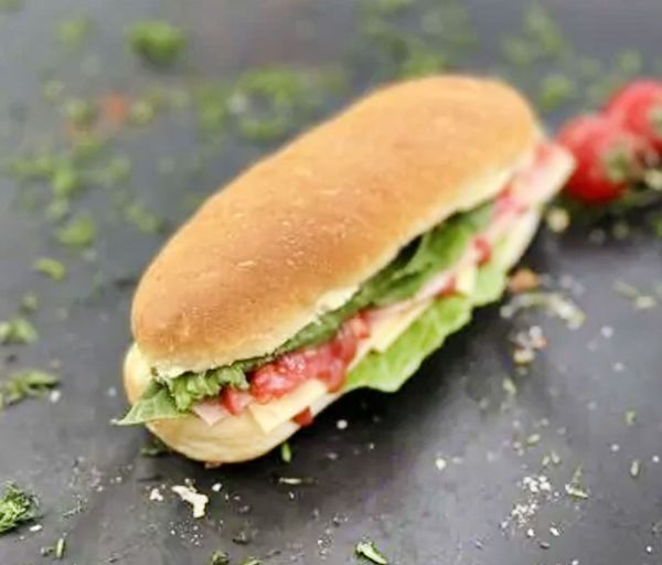 Սենդվիչ Թեյսթի Հաուս